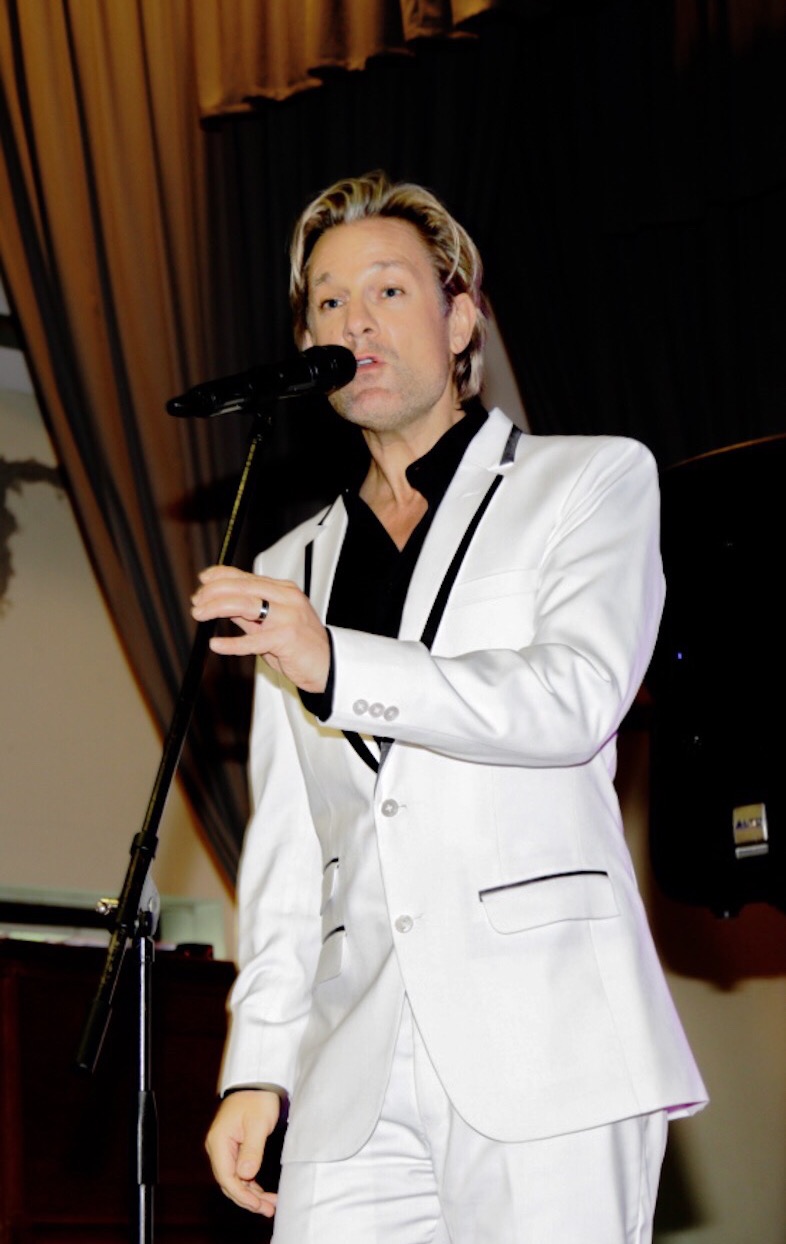 Ike Moriz at Schoenstatt Center Wine Fest Constantia Rotary Club November 2017 swing jazz latin pop charity function auction