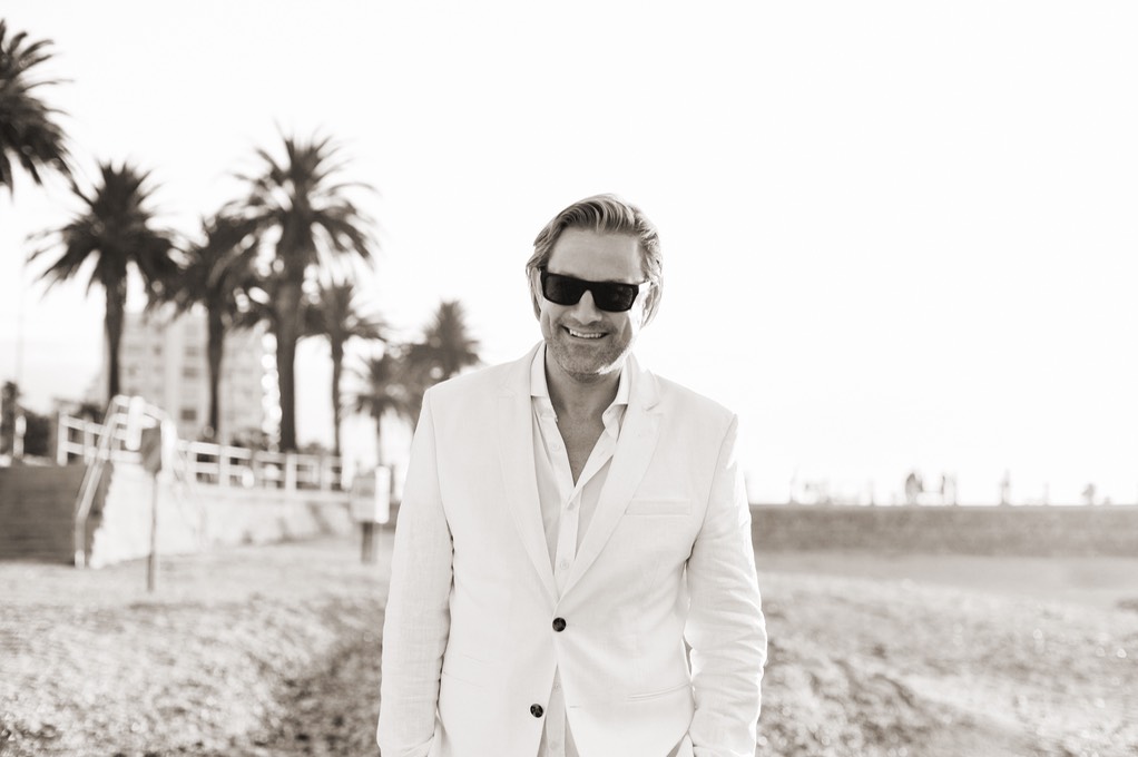 (photograph by top wedding & lifestyle photographer Guido Schwarz) Ike Moriz Top wedding singer entertainment