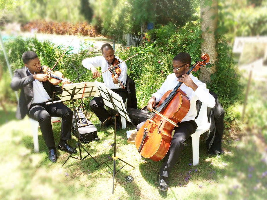 Ike Moriz Abantu Strings Trio Top wedding singer 2015